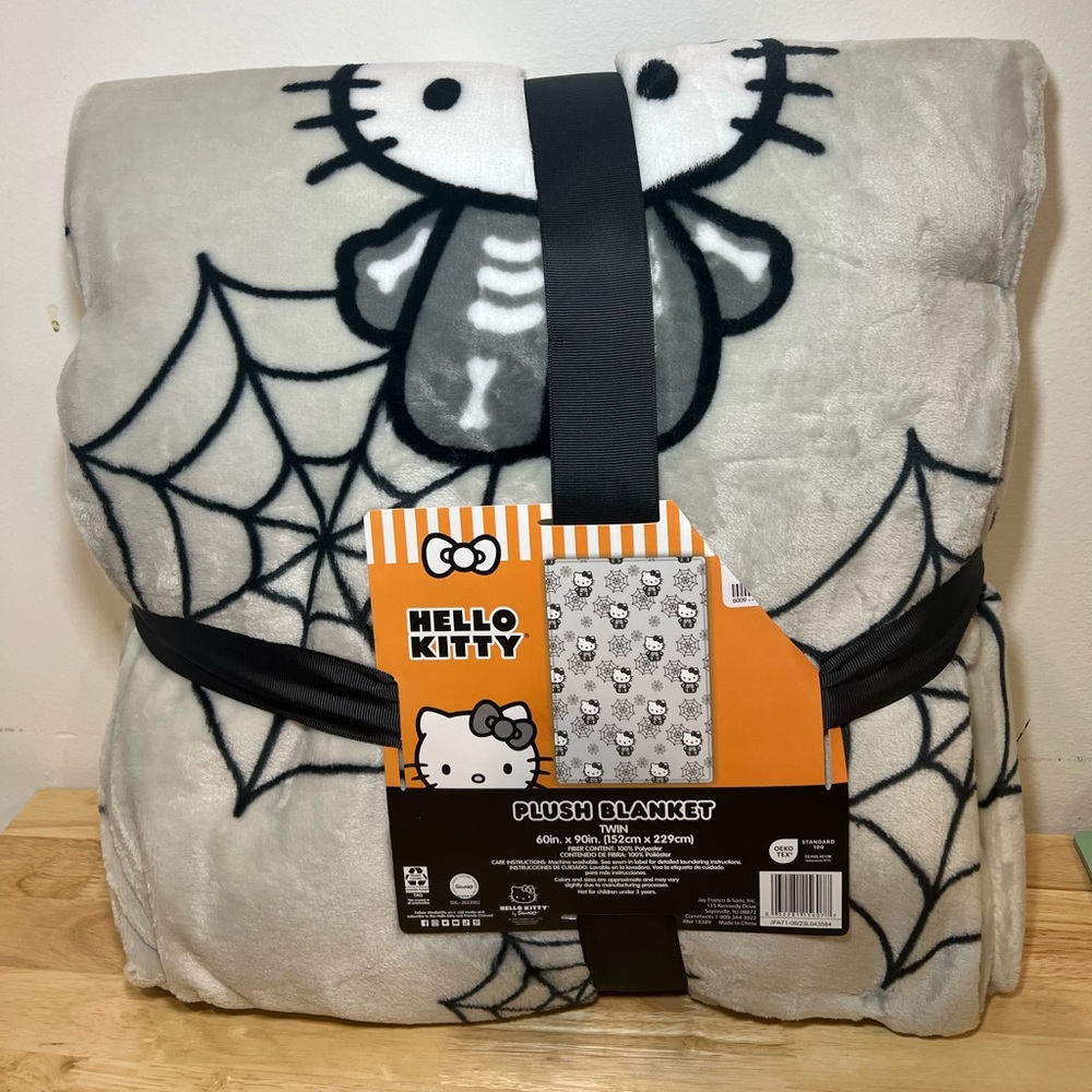 Hello Kitty Halloween Plush Blanket Skeleton Spiderweb Grey Viral Sanrio NWT
